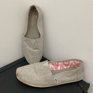 Toms Gray Shoe - Size 8.5